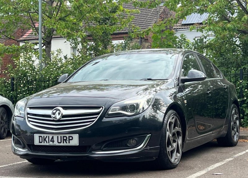 VAUXHALL INSIGNIA