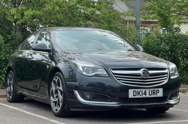 VAUXHALL INSIGNIA