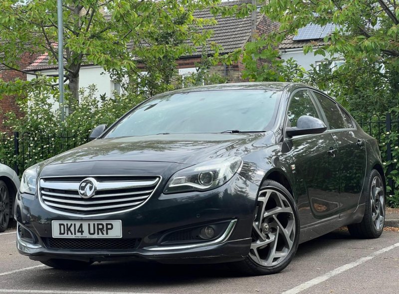 VAUXHALL INSIGNIA