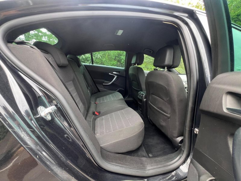 VAUXHALL INSIGNIA