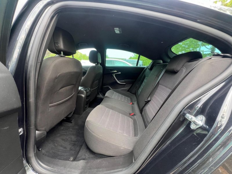 VAUXHALL INSIGNIA