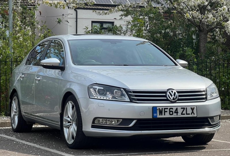 VOLKSWAGEN PASSAT