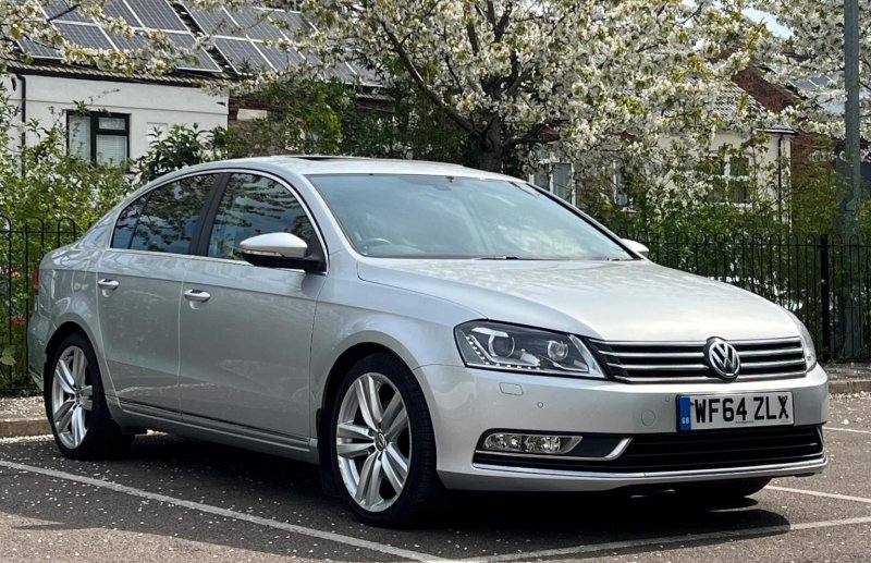 VOLKSWAGEN PASSAT