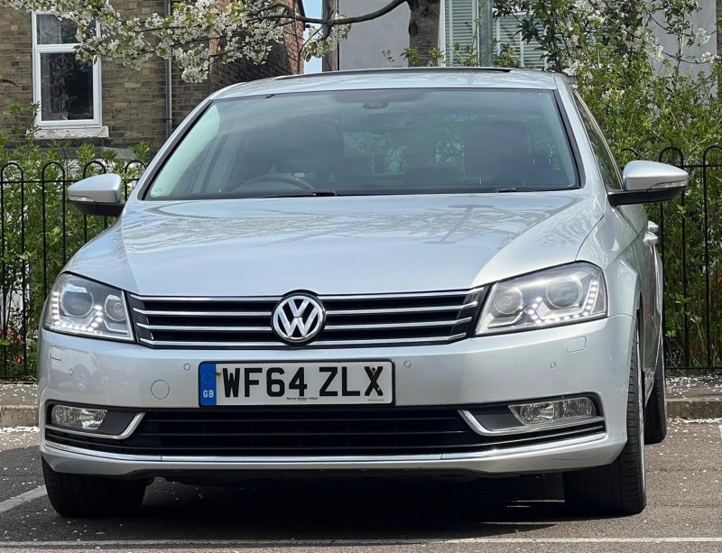 VOLKSWAGEN PASSAT